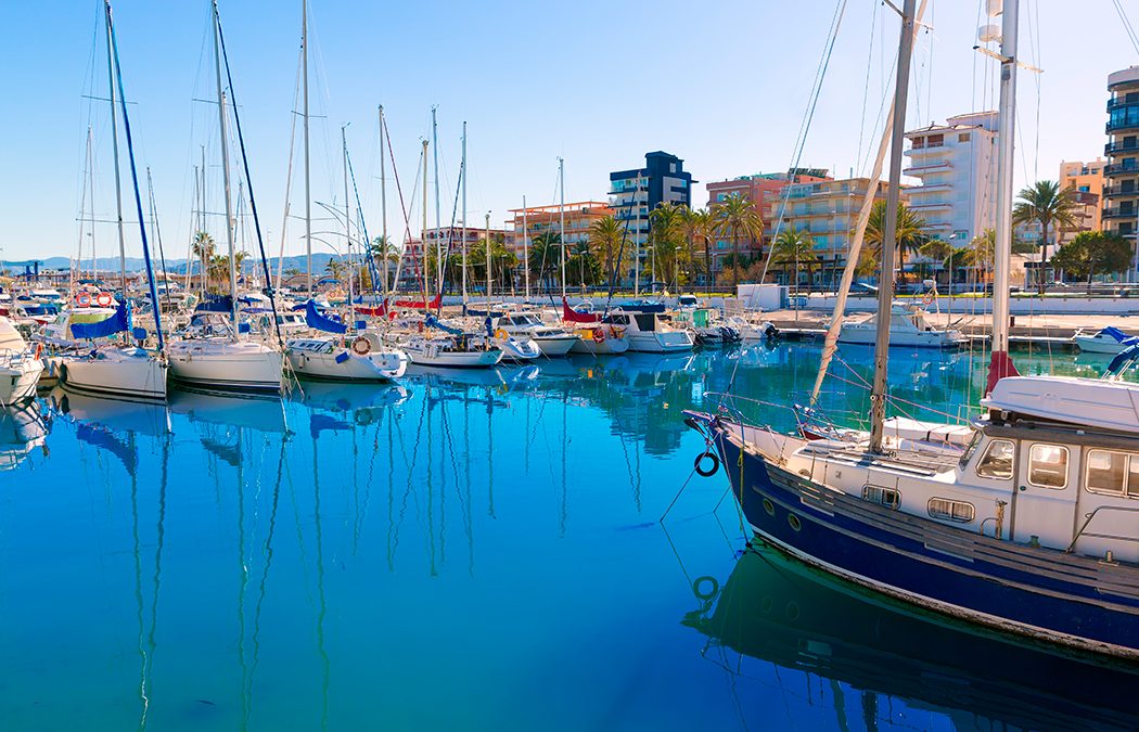 Villalonga, a caballo entre el mar y la montaña valenciana