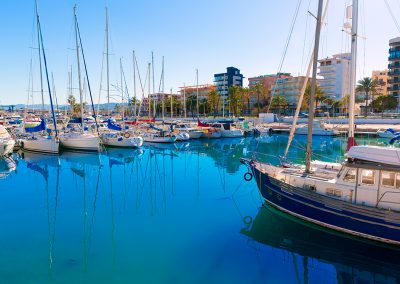 Villalonga, a caballo entre el mar y la montaña valenciana